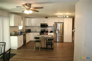 1611 N 10th St, Killeen, TX 76541 - Photo 3