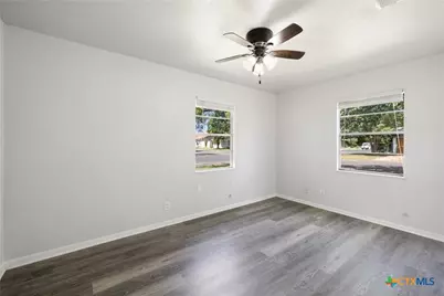 907 Apple Street, Fredericksburg, TX 78624 - Photo 17