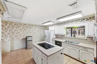 771 Mary Preiss Dr, New Braunfels, TX 78132 - Photo 11