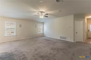 1304 Emerald Gate Dr, Temple, TX 76502 - Photo 3