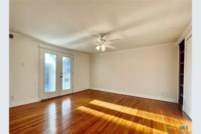 2001 E Forrest Street, Victoria, TX 77901 - Photo 11