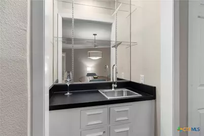 201 Ellwood Street #111, San Antonio, TX 78209 - Photo 9