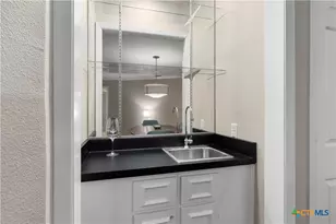 201 Ellwood St, San Antonio, TX 78209 - Photo 9