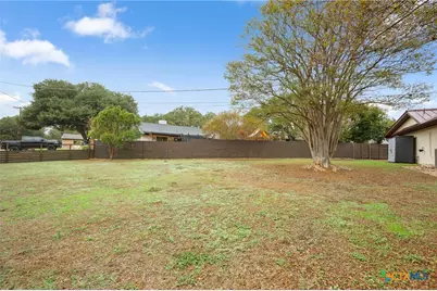 305 E Tanglewood Drive, New Braunfels, TX 78130 - Photo 35