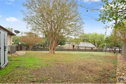 305 E Tanglewood Drive, New Braunfels, TX 78130 - Photo 33