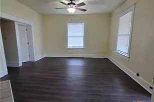 1214 S 11th St, Temple, TX 76504 - Photo 5