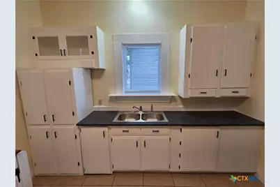 1214 S 11th Street, Temple, TX 76504 - Photo 13