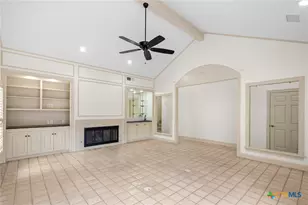 6009 Country Club Dr, Victoria, TX 77904 - Photo 3