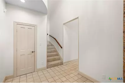 6009 Country Club Dr, Victoria, TX 77904 - Photo 5