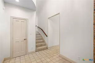 6009 Country Club Dr, Victoria, TX 77904 - Photo 5