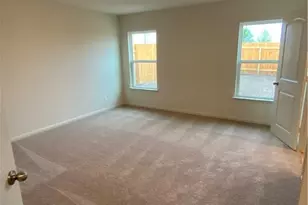 208 Allington Cir, Jarrell, TX 76537 - Photo 9