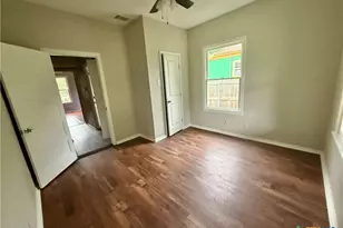 203 S 27th St, Temple, TX 76504 - Photo 7