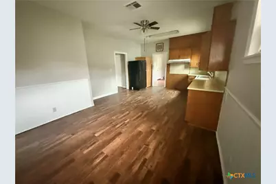 203 S 27th Street, Temple, TX 76504 - Photo 5