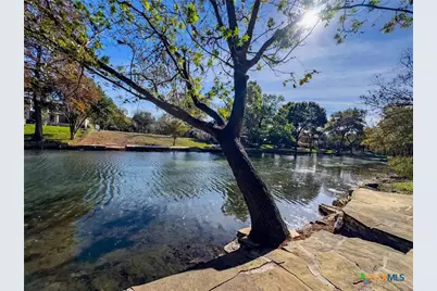 476 Lakeview Boulevard, New Braunfels, TX 78130 - Photo 3