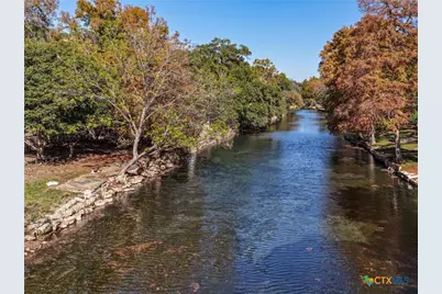 476 Lakeview Boulevard, New Braunfels, TX 78130 - Photo 5