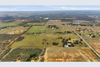 1211 Leissner School Road, Seguin, TX 78155 - Photo 3