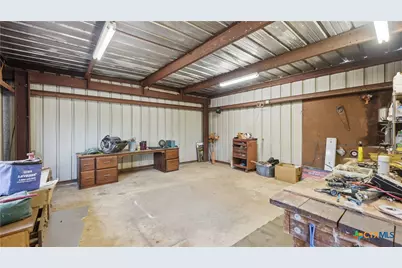 1211 Leissner School Road, Seguin, TX 78155 - Photo 47