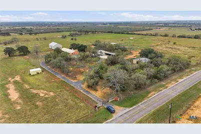 1211 Leissner School Road, Seguin, TX 78155 - Photo 7