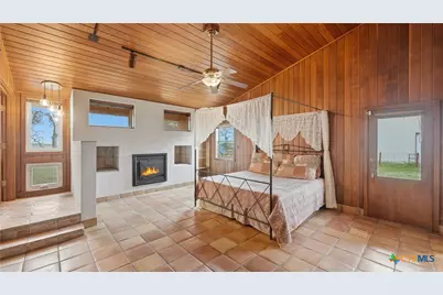 1211 Leissner School Road, Seguin, TX 78155 - Photo 31