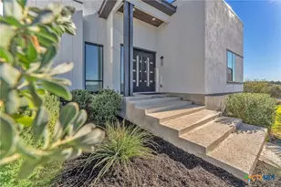 1347 Bordeaux Ln, New Braunfels, TX 78132 - Photo 3