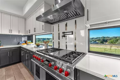1347 Bordeaux Lane, New Braunfels, TX 78132 - Photo 9