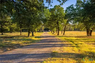2574 Cr 211, Hico, TX 76457 - Photo 17