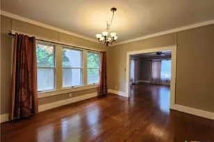 709 W Coll St, New Braunfels, TX 78130 - Photo 15