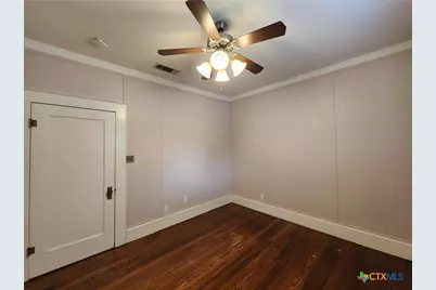 709 W Coll Street, New Braunfels, TX 78130 - Photo 31