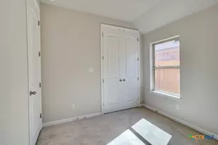 2118 Shepard St, Seguin, TX 78155 - Photo 11