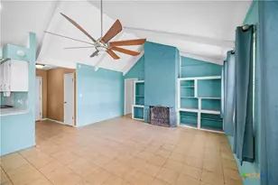 204 Brooks, Victoria, TX 77904 - Photo 9