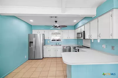 204 Brooks, Victoria, TX 77904 - Photo 5