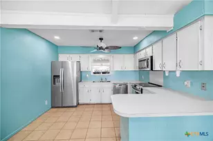 204 Brooks, Victoria, TX 77904 - Photo 5