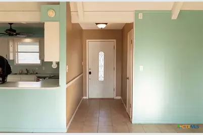 204 Brooks, Victoria, TX 77904 - Photo 9