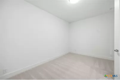 2260 Altiplano, San Antonio, TX 78245 - Photo 19