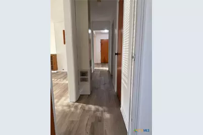 1321 N Avenue I Avenue, Shiner, TX 77984 - Photo 7