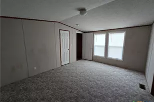 1911 Wald Rd, New Braunfels, TX 78132 - Photo 9