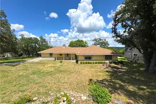 116 Crestview Dr, Canyon Lake, TX 78133 - Photo 3