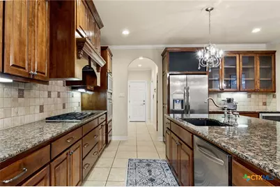 372 Shady Hollow, New Braunfels, TX 78132 - Photo 11
