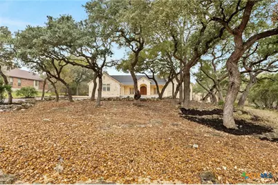 372 Shady Hollow, New Braunfels, TX 78132 - Photo 5
