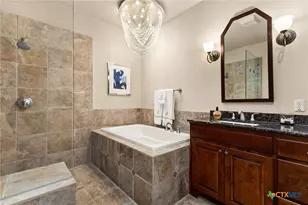 372 Shady Hollow, New Braunfels, TX 78132 - Photo 23