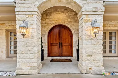 372 Shady Hollow, New Braunfels, TX 78132 - Photo 7