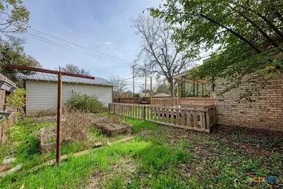 501 N Ridge Street, Lampasas, TX 76550 - Photo 41