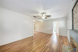 501 N Ridge St, Lampasas, TX 76550 - Photo 13