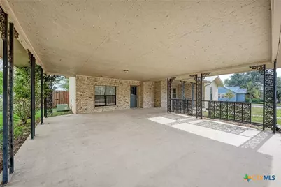 501 N Ridge Street, Lampasas, TX 76550 - Photo 7