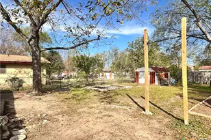 421 Broadway St, San Marcos, TX 78666 - Photo 29