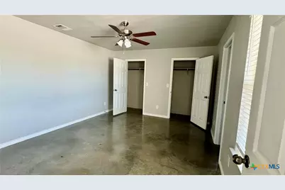 400 Lowes Boulevard #B, Killeen, TX 76542 - Photo 3