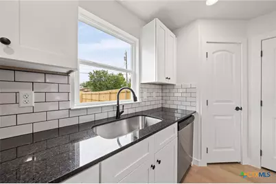 1204 S Martin Luther King Jr Lane #A, Temple, TX 76501 - Photo 7