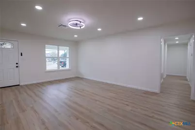 3701 Redwood Drive, Victoria, TX 77901 - Photo 7