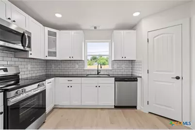 1204 S Martin Luther King Jr Lane #B, Temple, TX 76501 - Photo 7