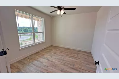 818 Estate Circle, Copperas Cove, TX 76522 - Photo 33